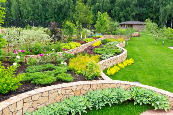 Home Garden Landscaping in Glendale