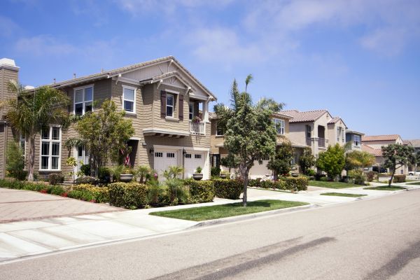 Neighborhood Landscaping in Glendale