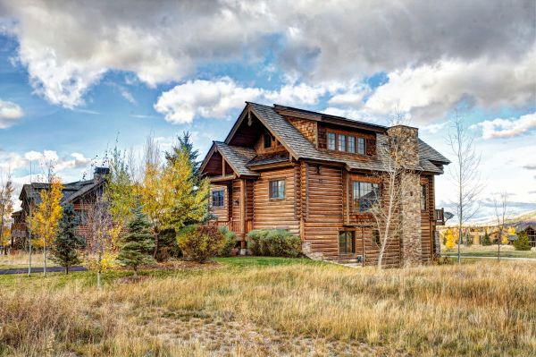 Cabin Landscaping in Glendale